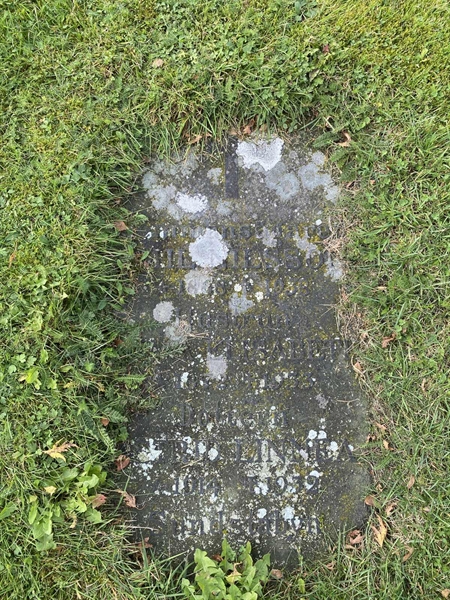 Grave number: 4 Me 03    60-61