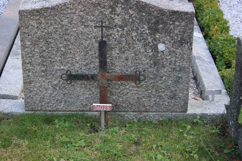 Grave number: Ö 14i    43