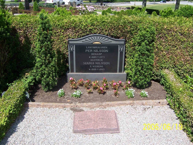 Grave number: 1 1 B   112, 113