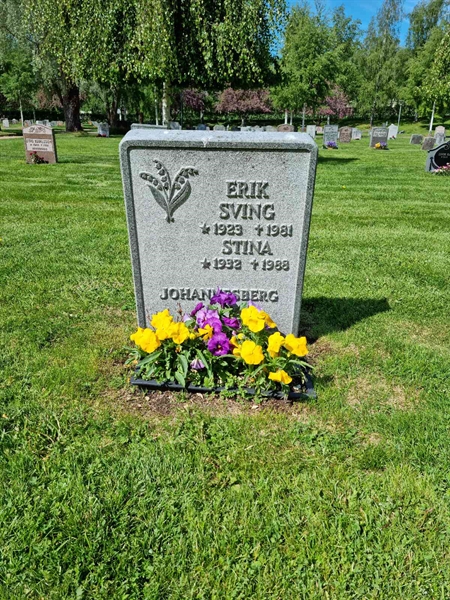 Grave number: D N 3   744-745