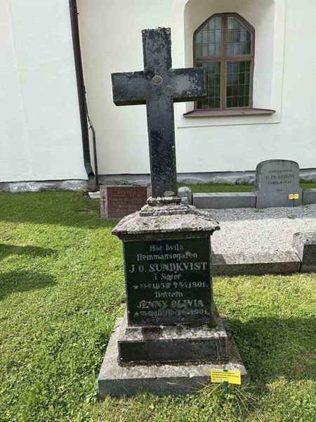 Grave number: IN 01     4