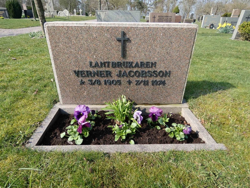 Grave number: EL 2   396