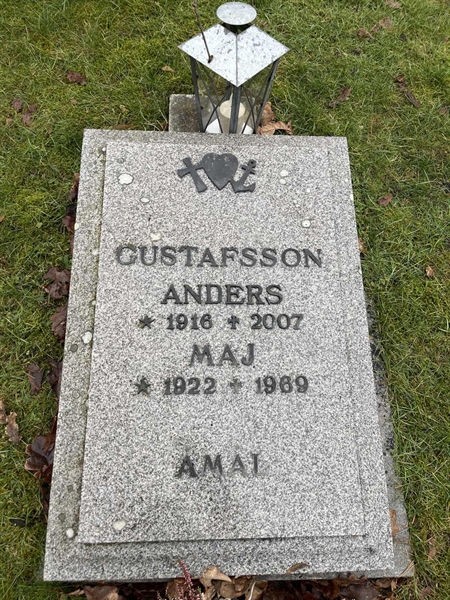 Grave number: Lax mell Kv4 13+14