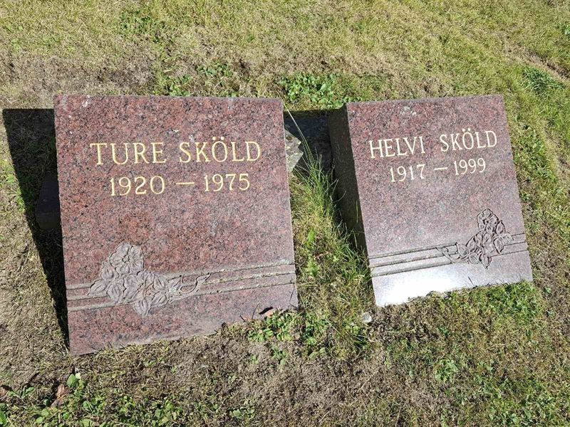 Grave number: 001 2   917