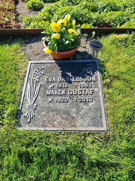 Grave number: 1 02 346