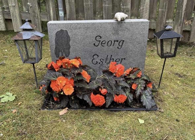 Grave number: 1 KV.5    60-61