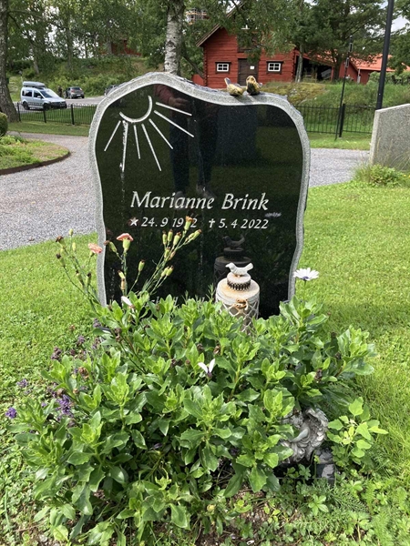 Grave number: 1 14     9