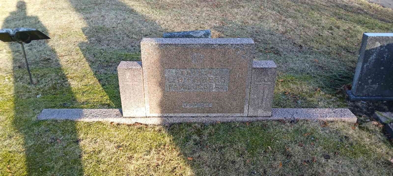 Hautatunnus: 3 Nya E   151-152