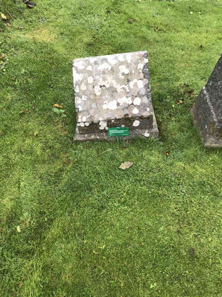 Grave number: B 01   141