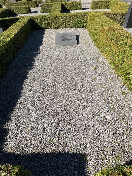 Grave number: VK III    81