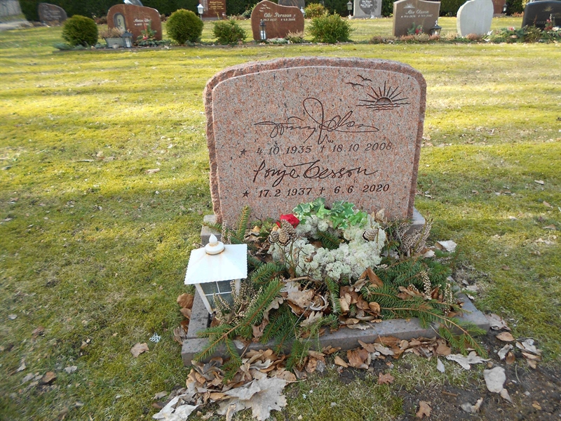 Grave number: NÅ N4    89, 90