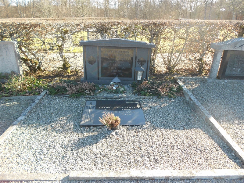 Grave number: NÅ M1    25, 26