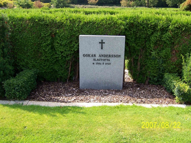 Grave number: 1 3 4C    68, 69