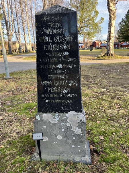 Hautatunnus: 2 B     4