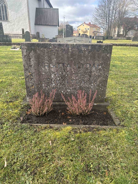 Grave number: E D 52