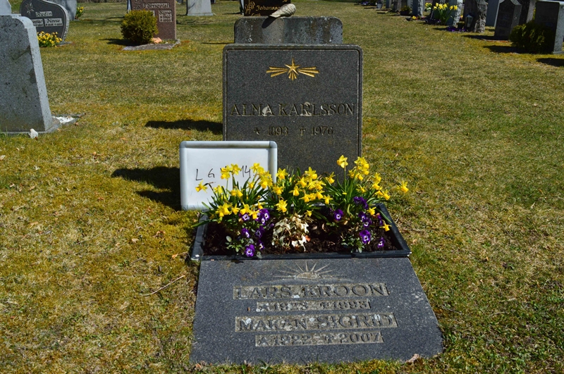Grave number: LG V    14
