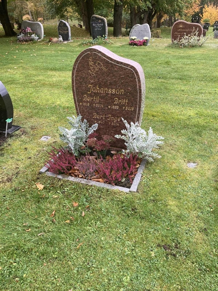 Grave number: 1 3 L1    21