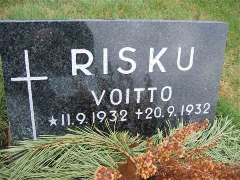 Grave number: 1 GB2 04     30