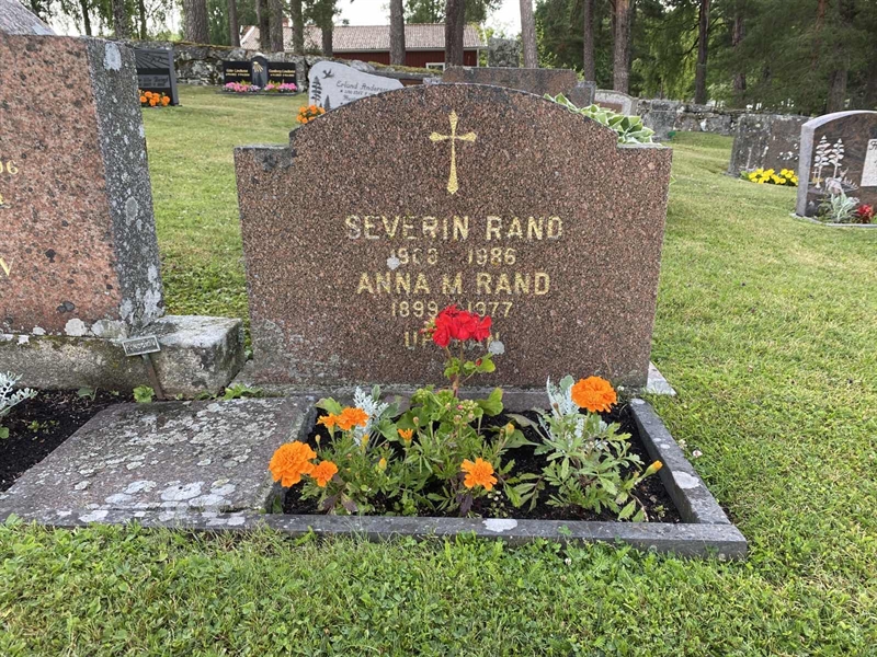 Grave number: 10 Ös 03    96