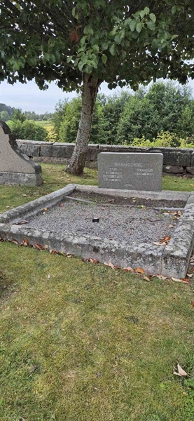 Grave number: KG 09   841, 842