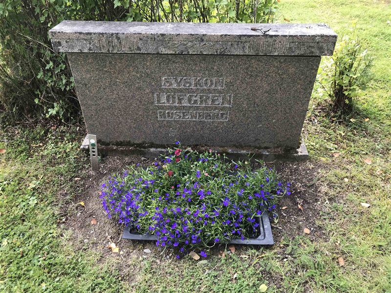 Grave number: UÖ KY   328, 329, 330, 331, 332