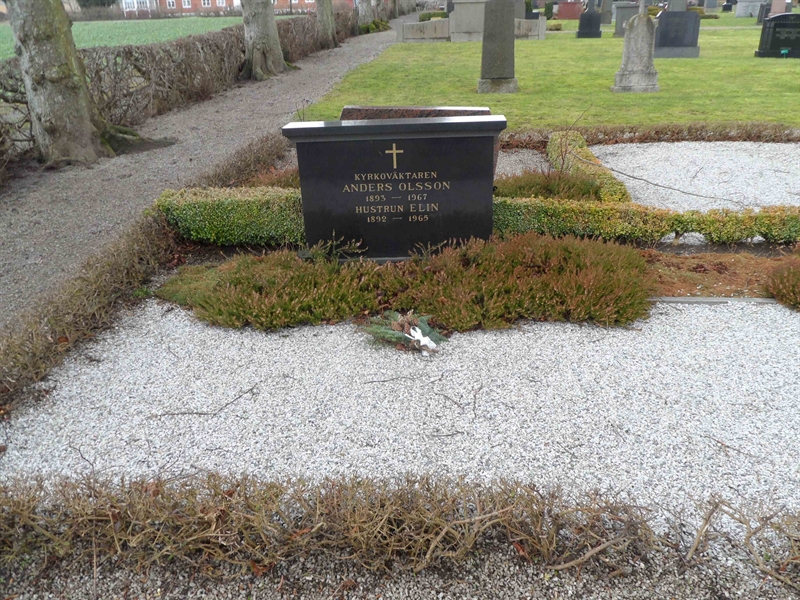Grave number: VK J    12
