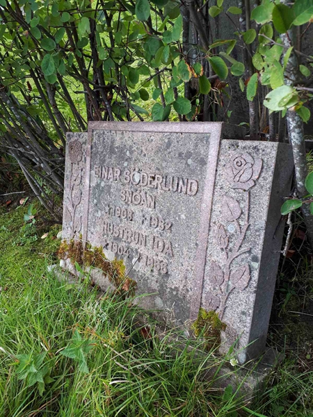 Grave number: NK F B    96