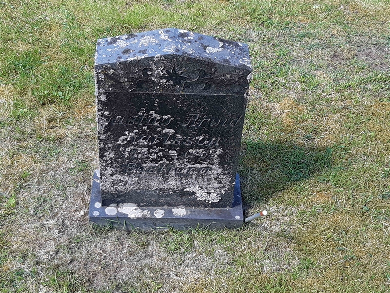 Grave number: JÄ 07    42