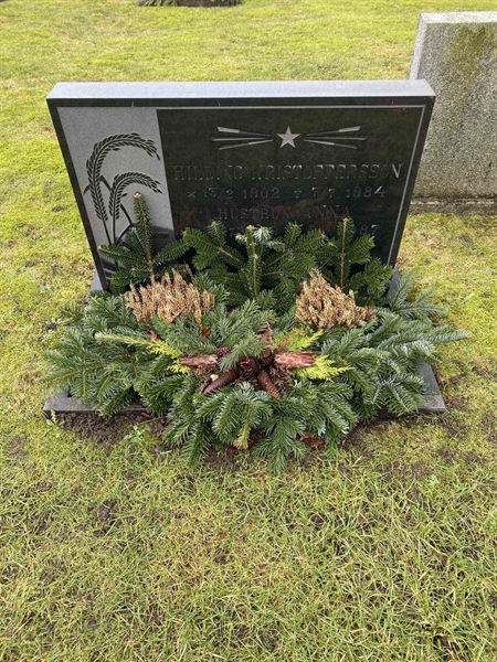 Grave number: 40 D    35-36