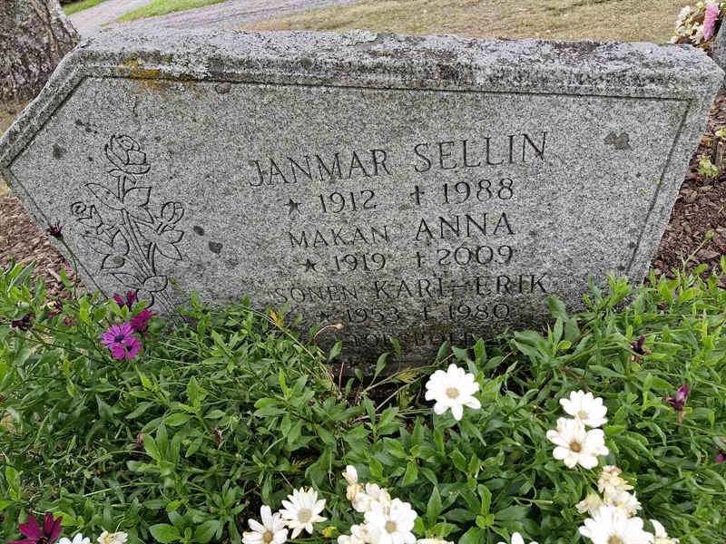 Grave number: AK D  6095-6097