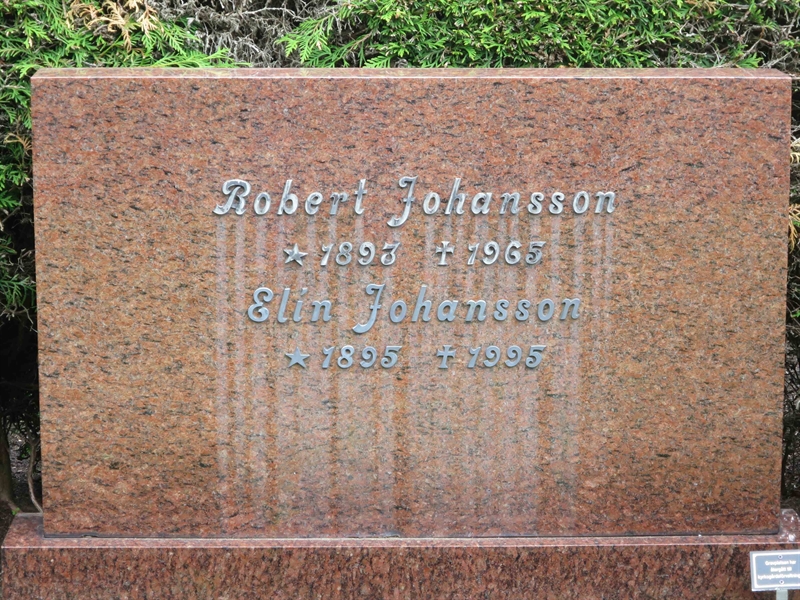 Grave number: HÖB 62    23