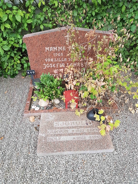 Grave number: ÄS 05    025