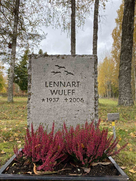 Grave number: 1 23    U13