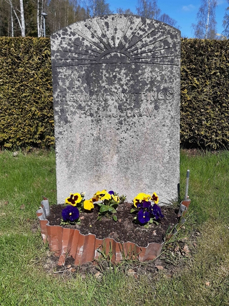 Grave number: KA 01    28