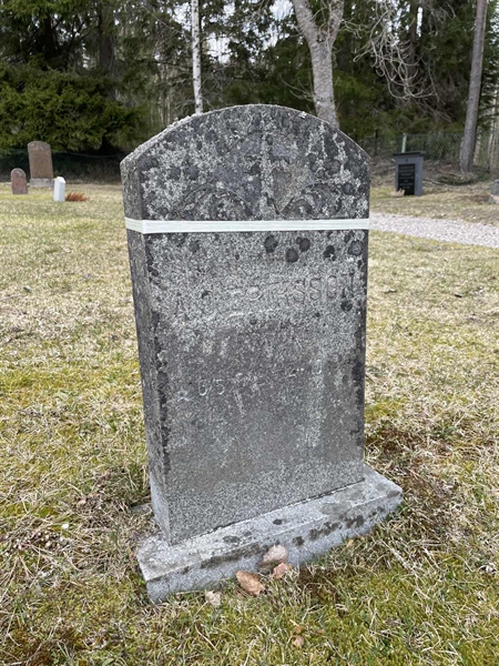 Grave number: R 2   107-E