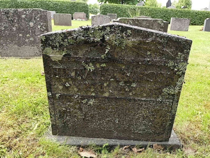 Gravnummer: 1 Ö 36   126V