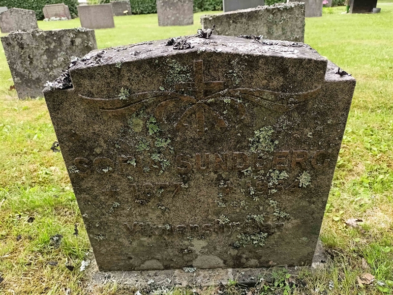 Gravnummer: 1 Ö 36   130V