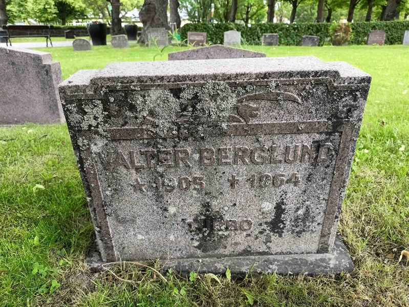 Gravnummer: 1 Ö 36   139V