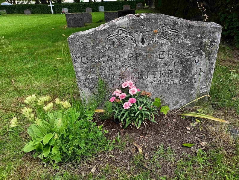 Gravnummer: 1 Ö 36   158V