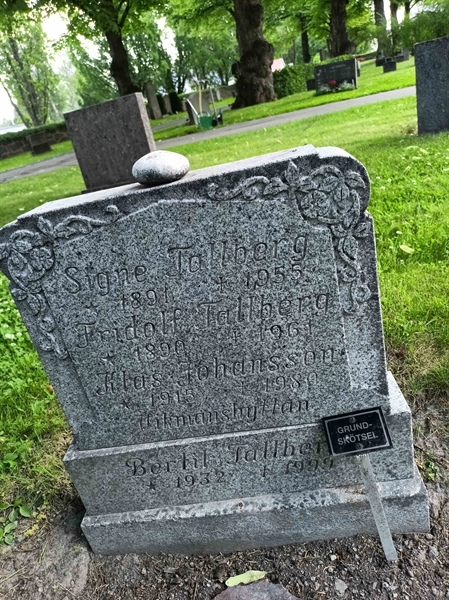 Gravnummer: 1 Ö 38     2V