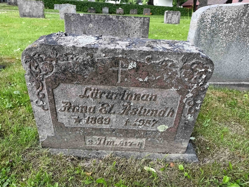 Gravnummer: 1 Ö 38    29V