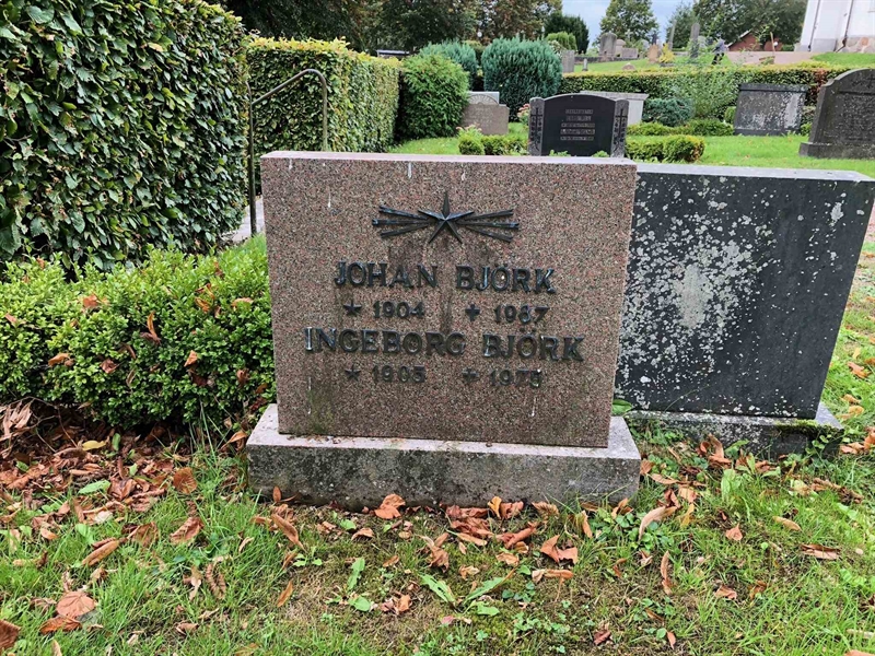 Grave number: AK 03    88, 89