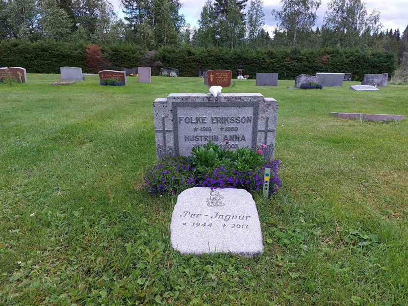 Grave number: SK 4     7, 8, 9, 10