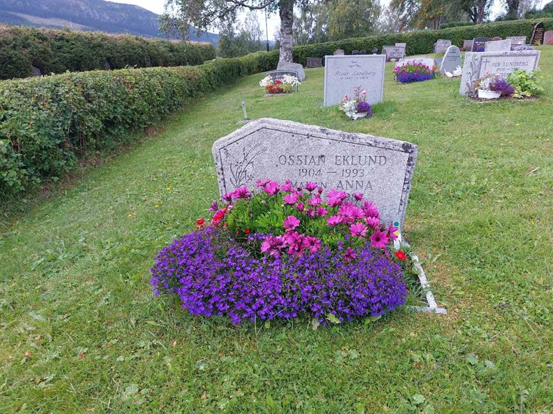 Grave number: K K    78, 79