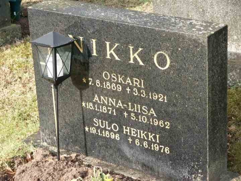 Grave number: 1 GA 03 241-242