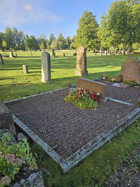 Grave number: Fr 4   600-601