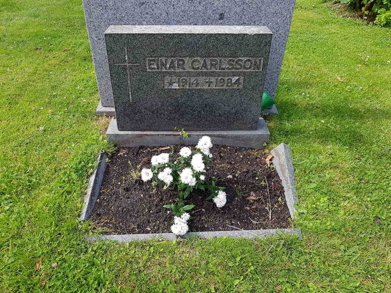 Grave number: 06 60327