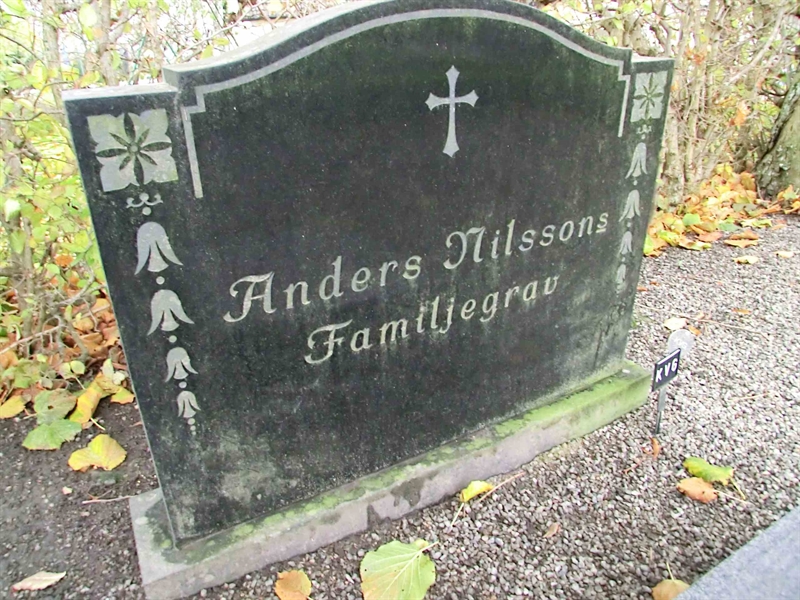 Grave number: ÄS 05    021
