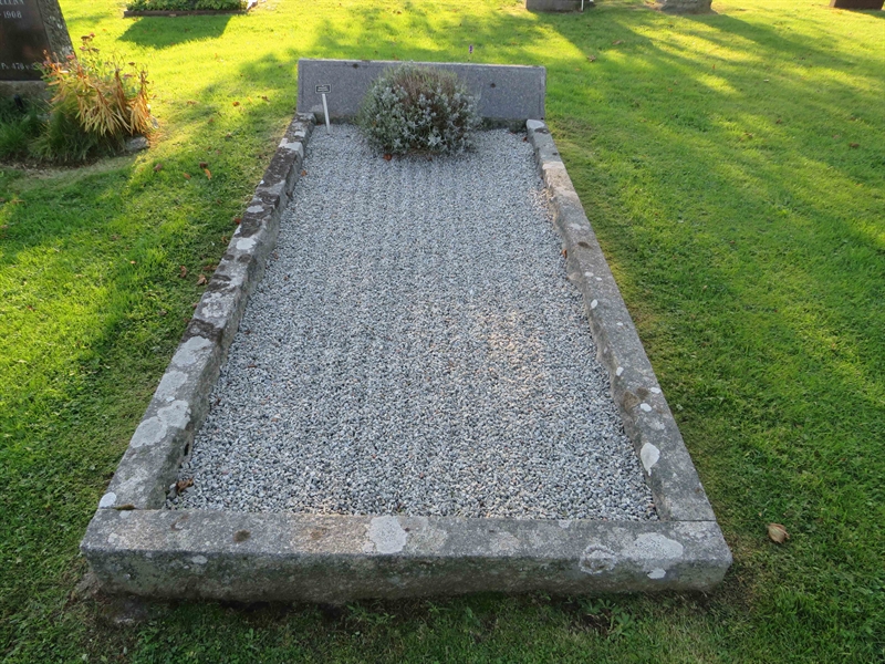 Grave number: 1 05  123