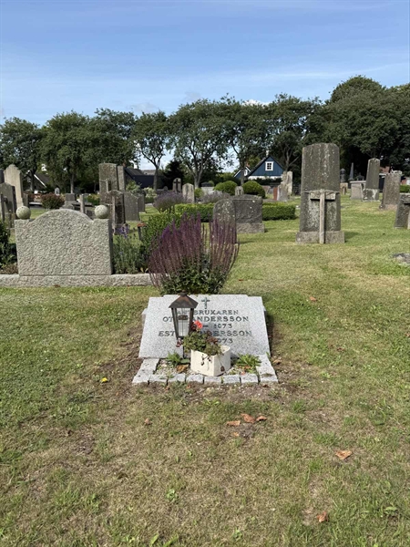 Grave number: ON C   446, 447